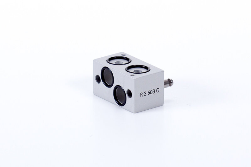 R 3 503 G